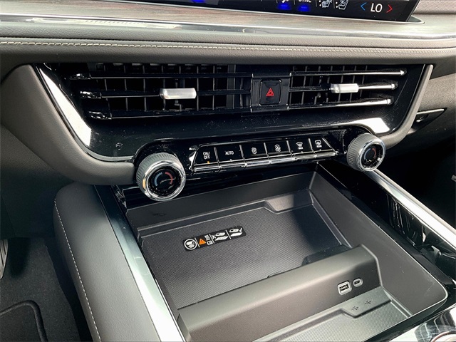 2025 Chevrolet Tahoe Premier - Photo 24