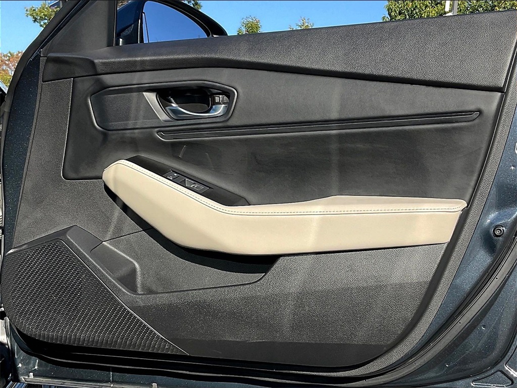 2023 Honda Accord Hybrid Touring - Photo 11