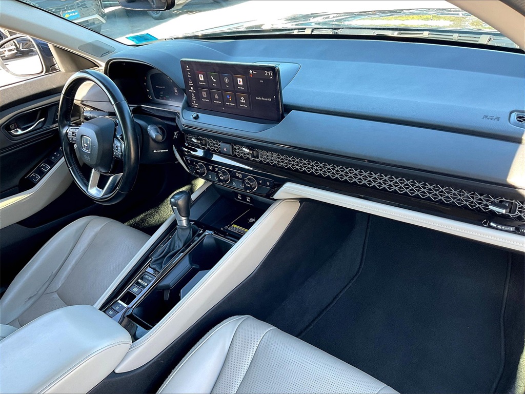 2023 Honda Accord Hybrid Touring - Photo 13