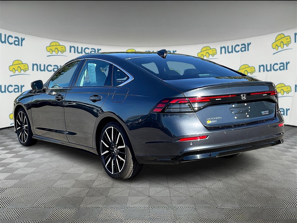 2023 Honda Accord Hybrid Touring - Photo 4