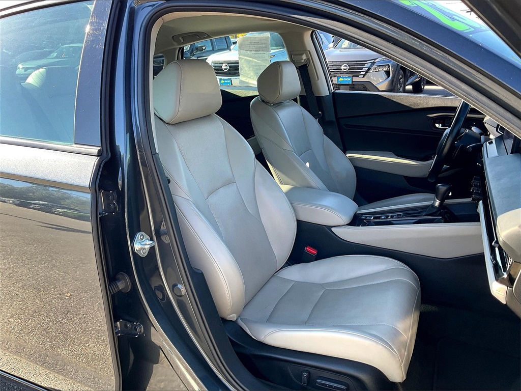 2023 Honda Accord Hybrid Touring - Photo 10