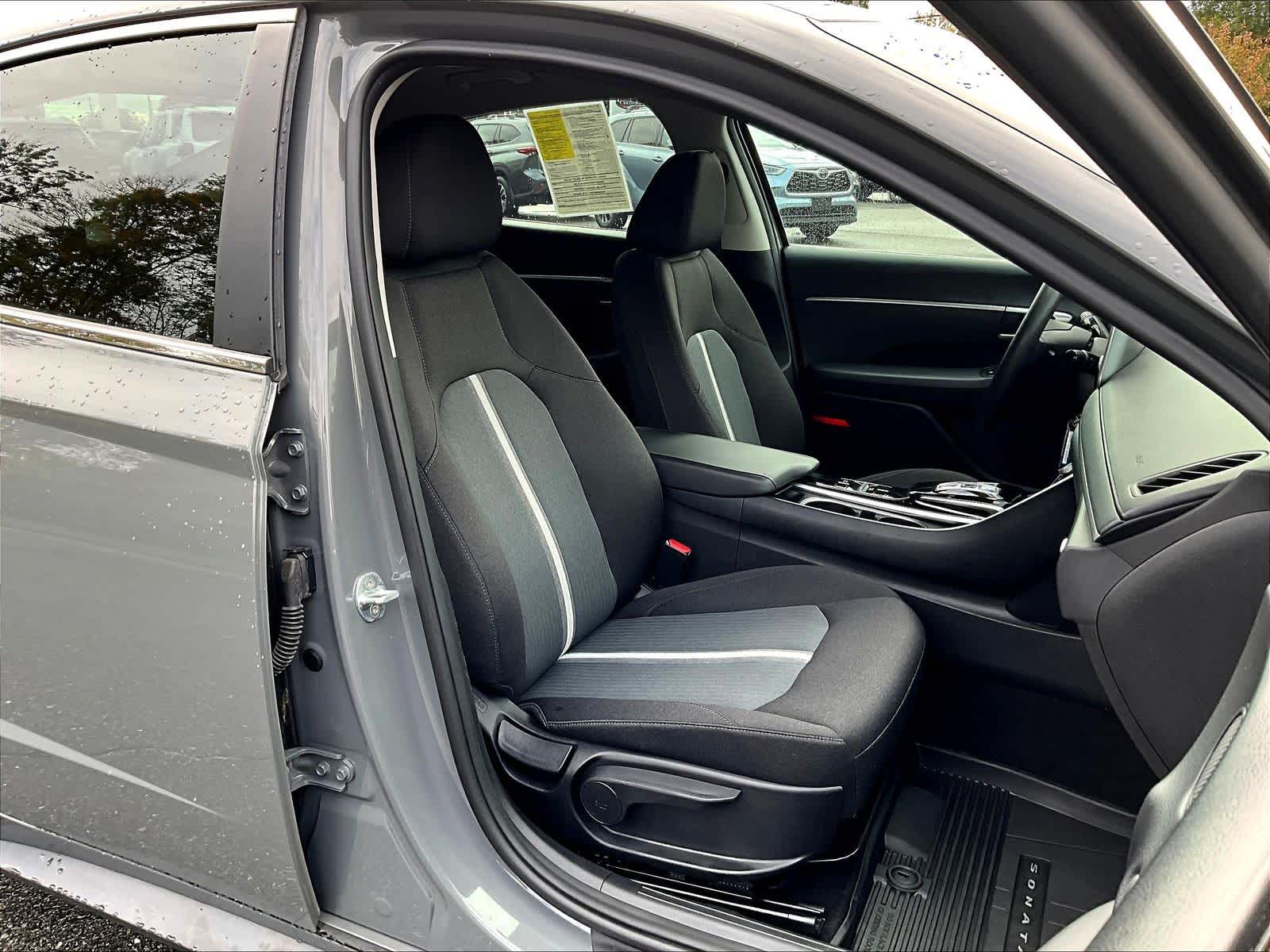 2022 Hyundai Sonata SE - Photo 11
