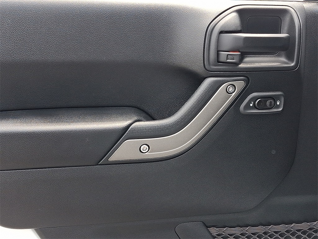 2016 Jeep Wrangler Unlimited Sport - Photo 13