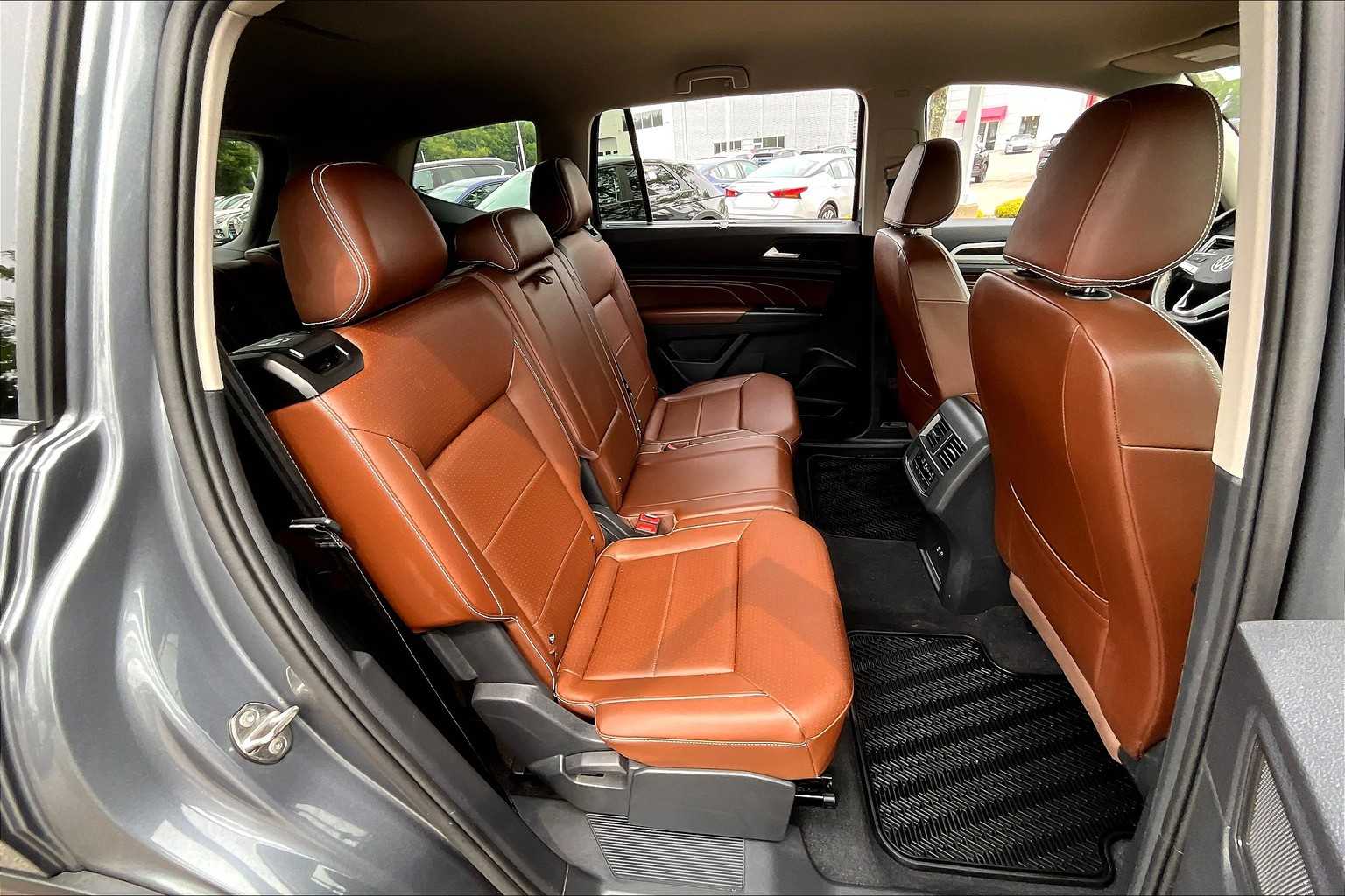 2023 Volkswagen Atlas 3.6L V6 SE w/Technology - Photo 16