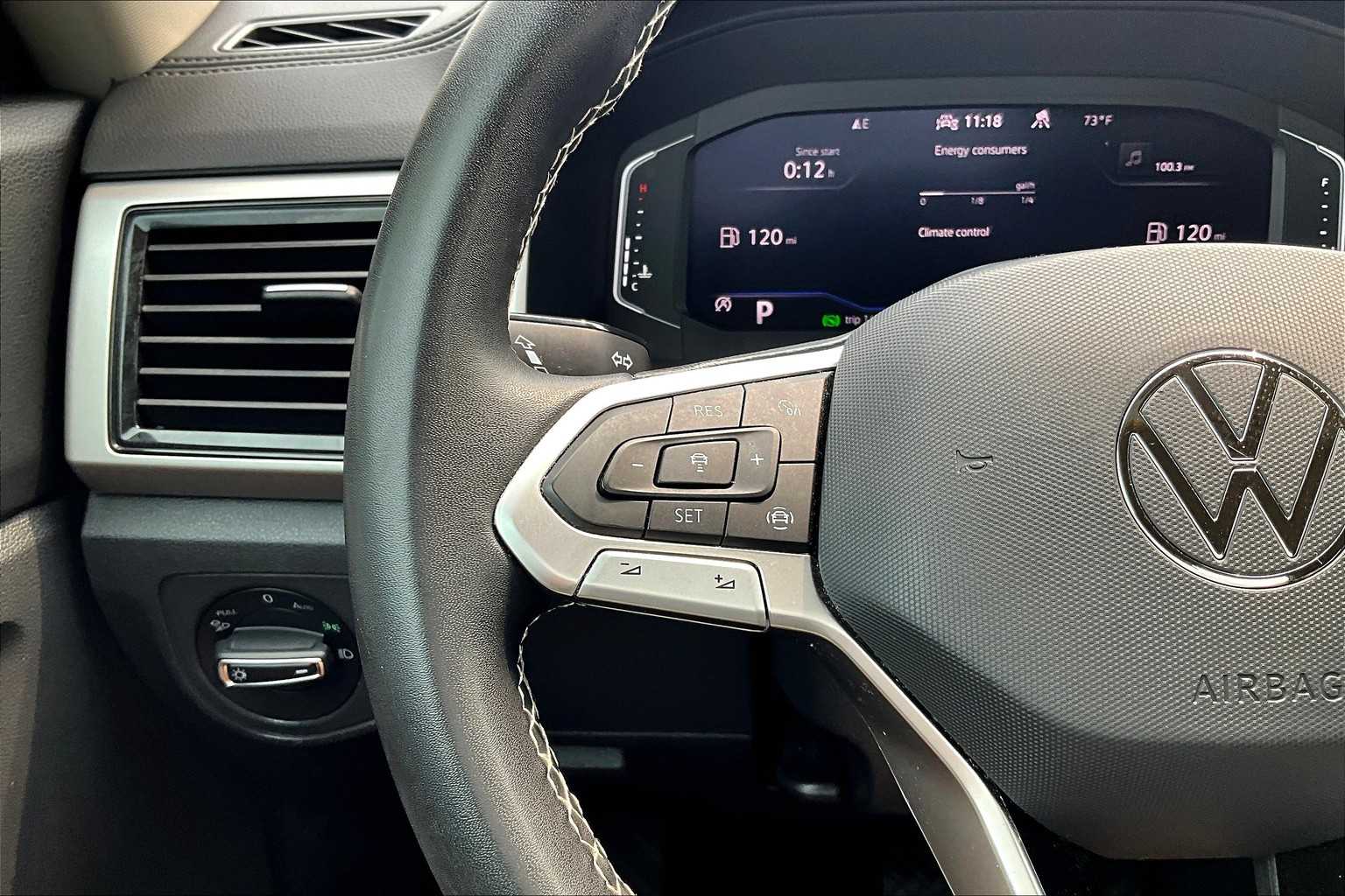 2023 Volkswagen Atlas 3.6L V6 SE w/Technology - Photo 23