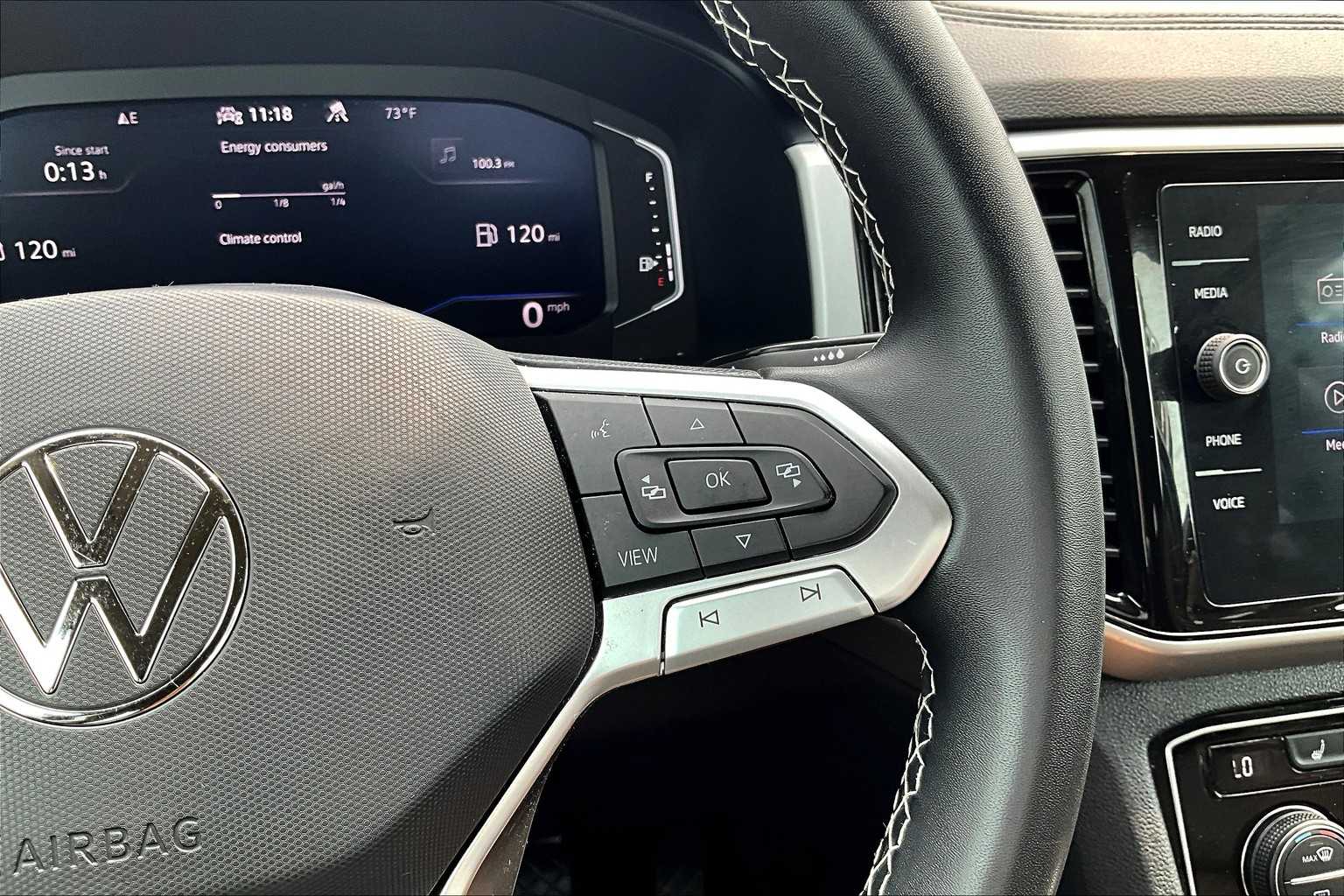 2023 Volkswagen Atlas 3.6L V6 SE w/Technology - Photo 24