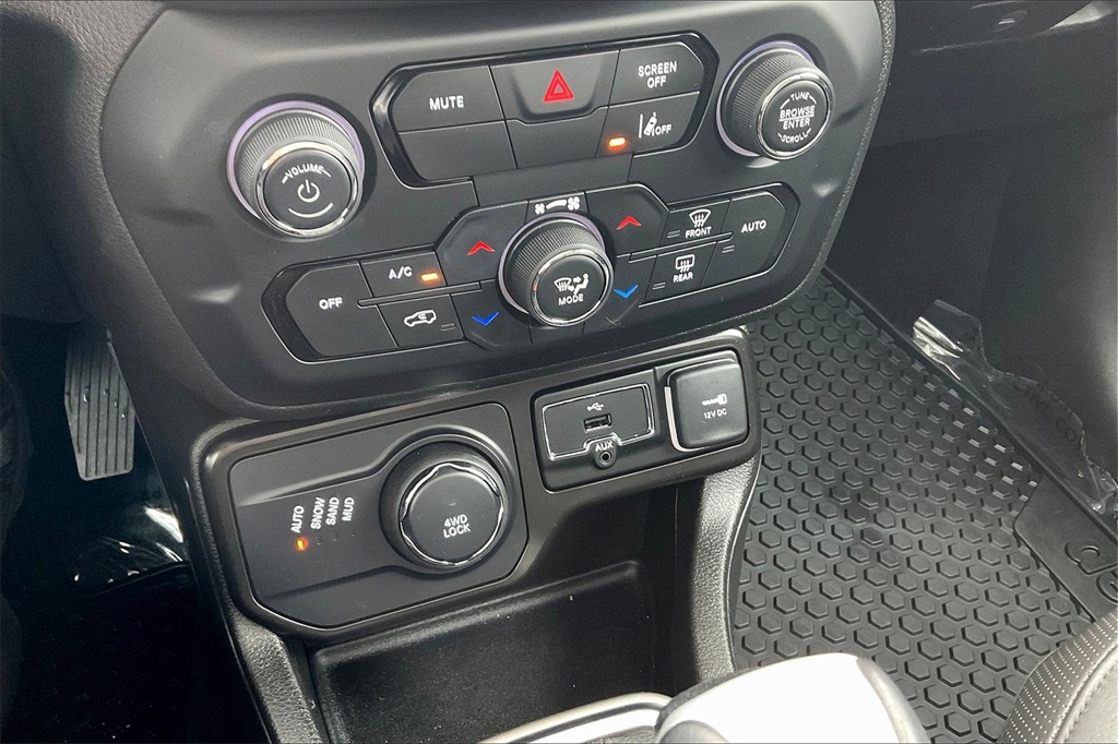 2022 Jeep Renegade Limited - Photo 25