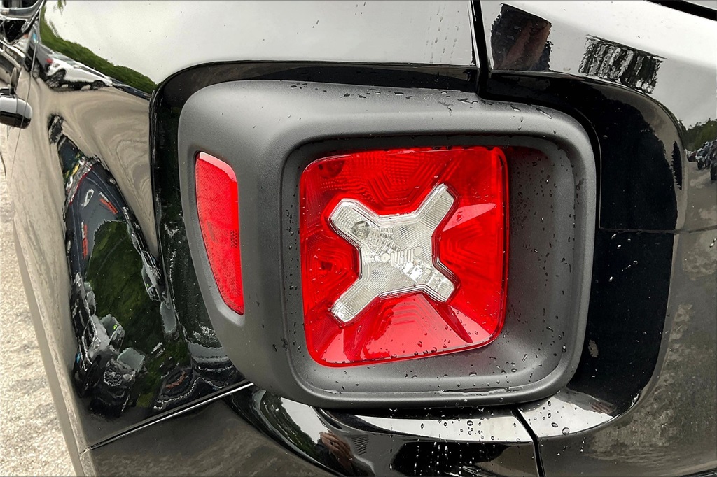 2022 Jeep Renegade Limited - Photo 31