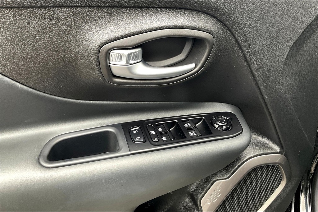 2022 Jeep Renegade Limited - Photo 36