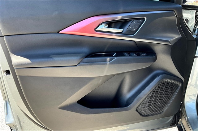 2025 Chevrolet Equinox EV RS - Photo 9