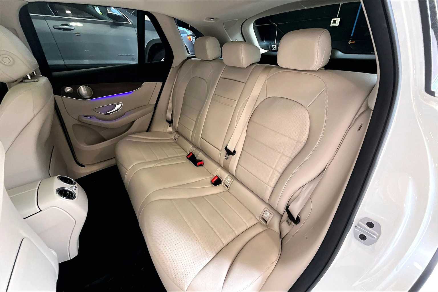2021 Mercedes-Benz GLC GLC 300 - Photo 15