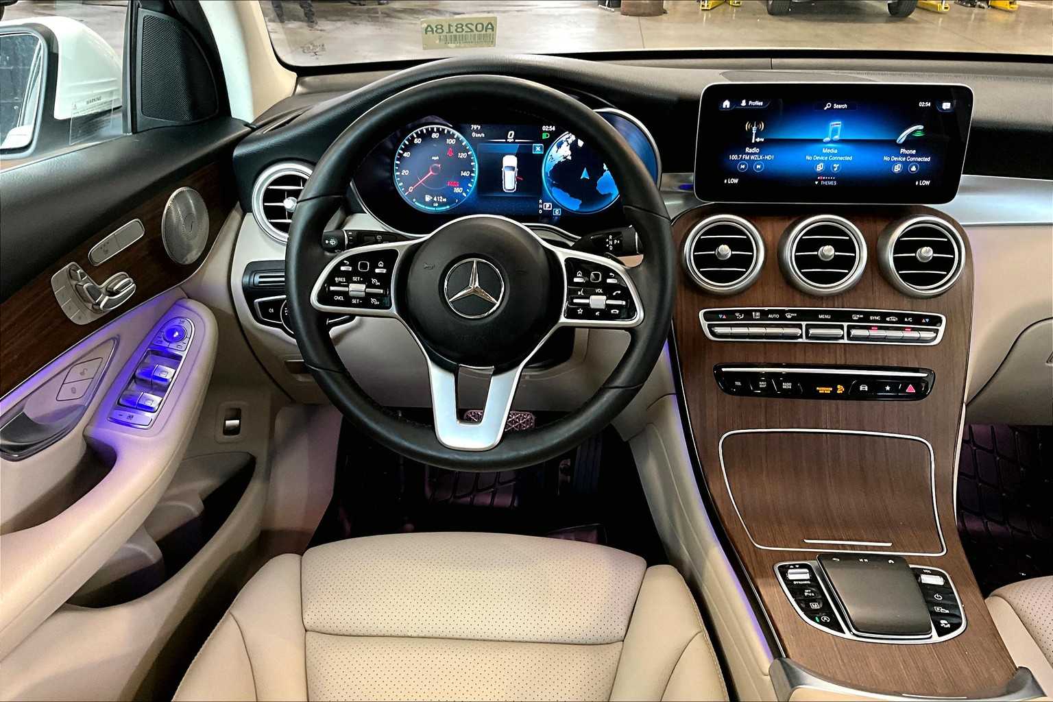 2021 Mercedes-Benz GLC GLC 300 - Photo 18