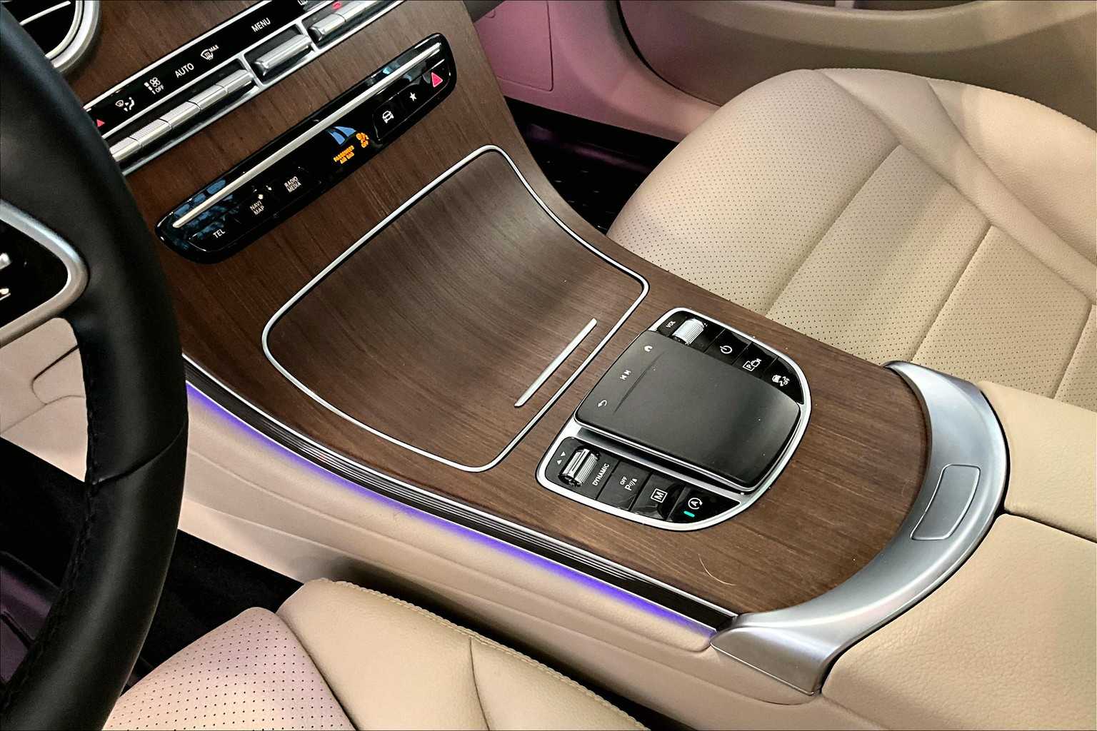 2021 Mercedes-Benz GLC GLC 300 - Photo 21