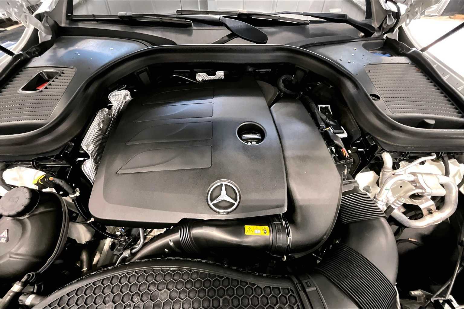 2021 Mercedes-Benz GLC GLC 300 - Photo 31