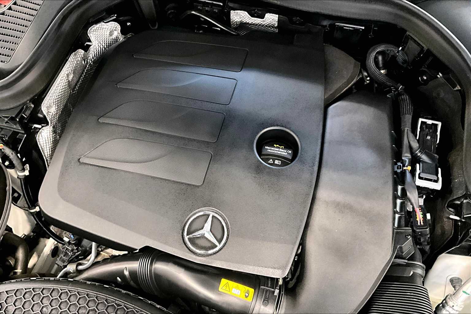 2021 Mercedes-Benz GLC GLC 300 - Photo 36
