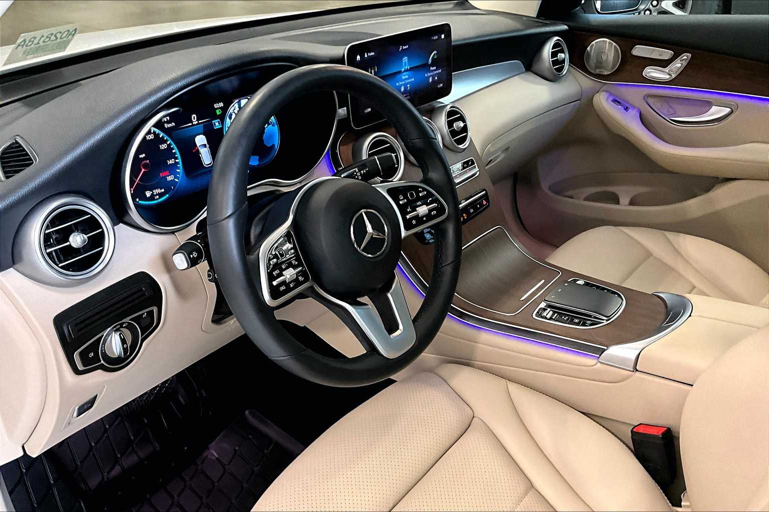 2021 Mercedes-Benz GLC GLC 300 - Photo 8