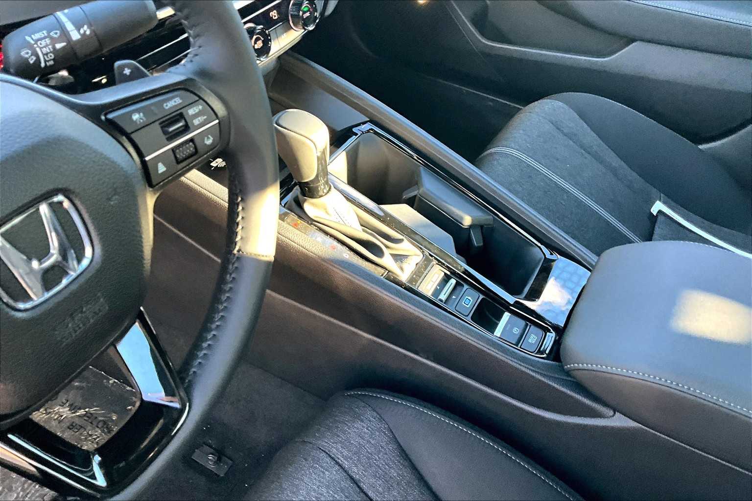 2025 Honda Accord Hybrid Sport - Photo 14