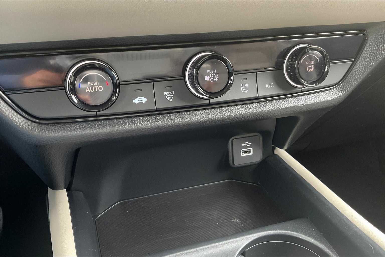 2023 Honda HR-V LX - Photo 25