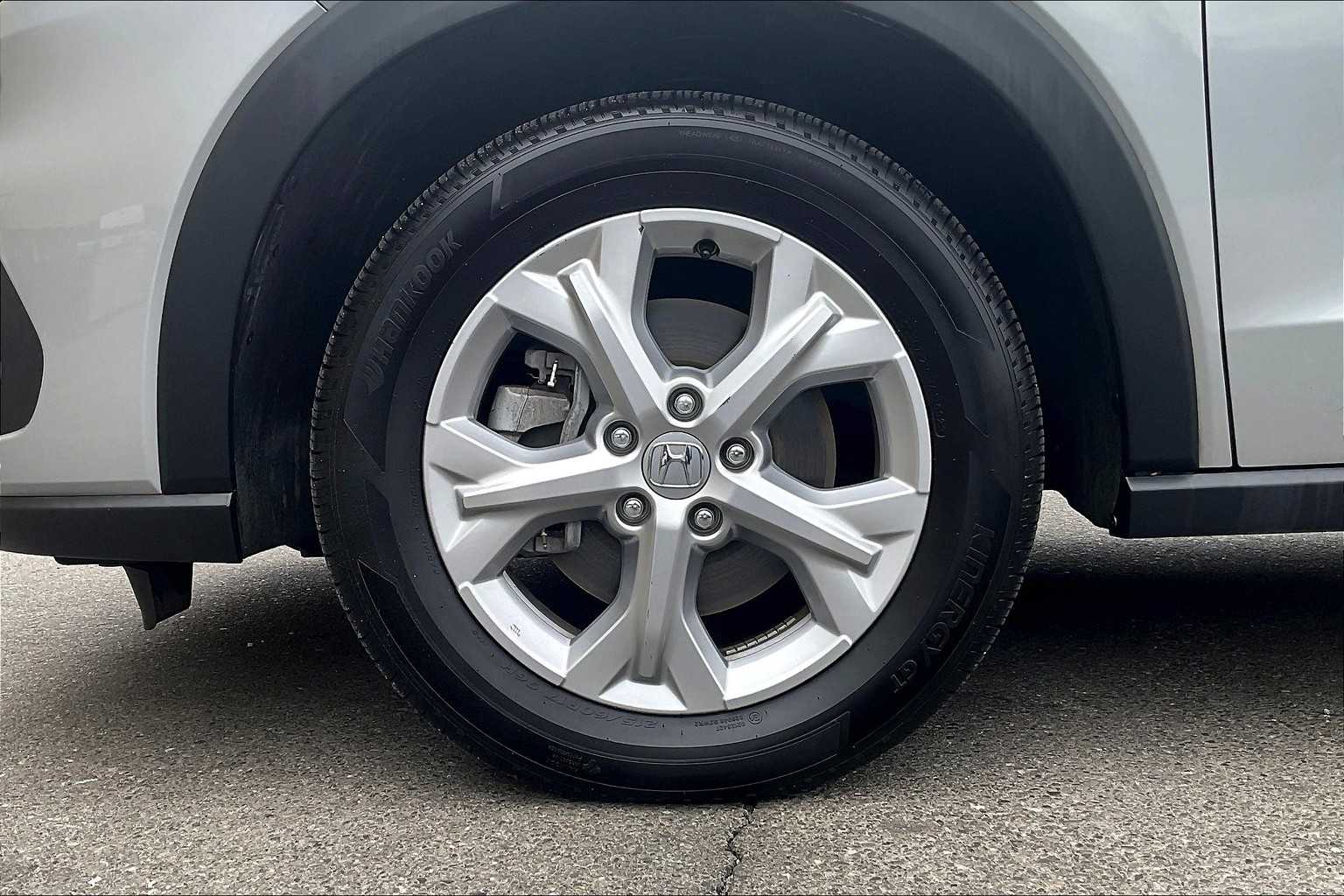 2023 Honda HR-V LX - Photo 7