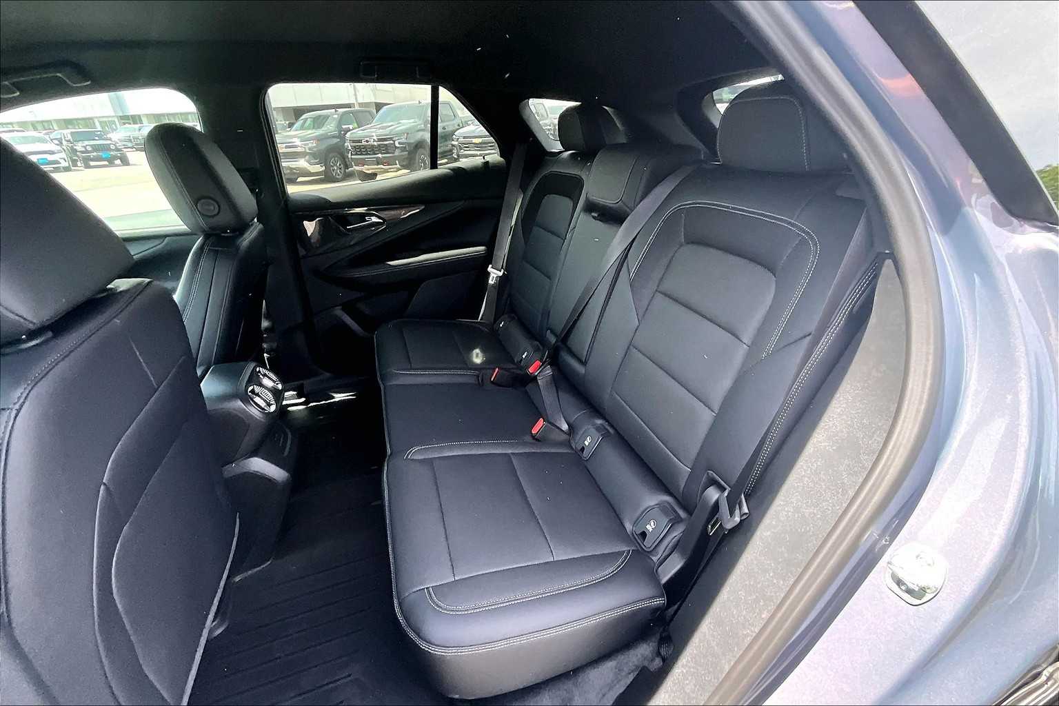 2025 Chevrolet Blazer EV AWD LT - Photo 15
