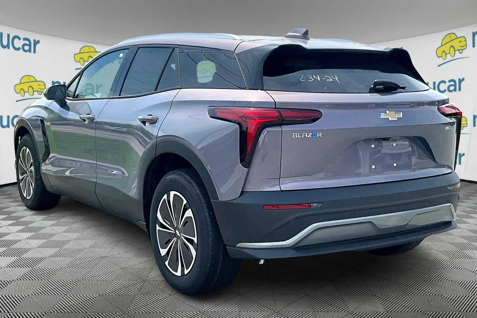 2025 Chevrolet Blazer EV AWD LT - Photo 5