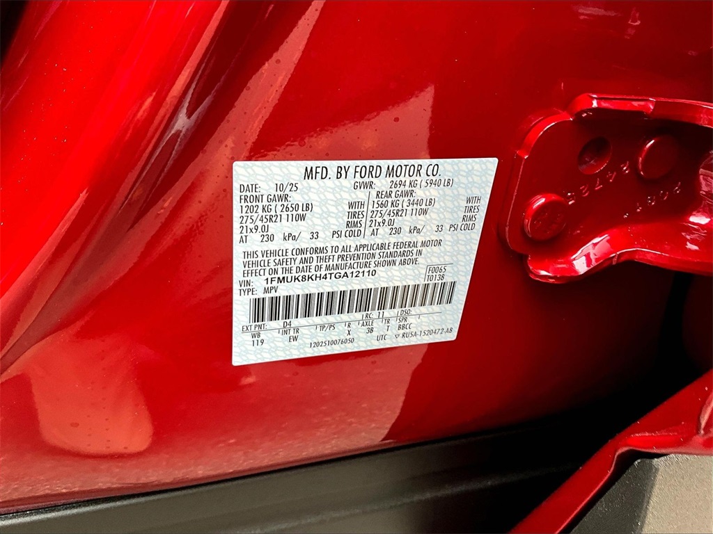 2026 Ford Explorer ST-Line - Photo 13