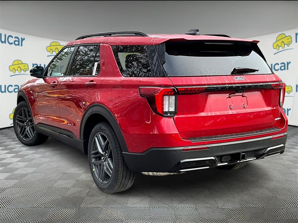 2026 Ford Explorer ST-Line - Photo 4