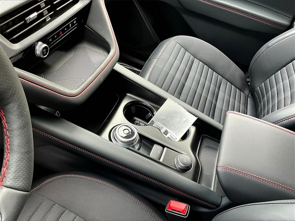 2026 Ford Explorer ST-Line - Photo 9