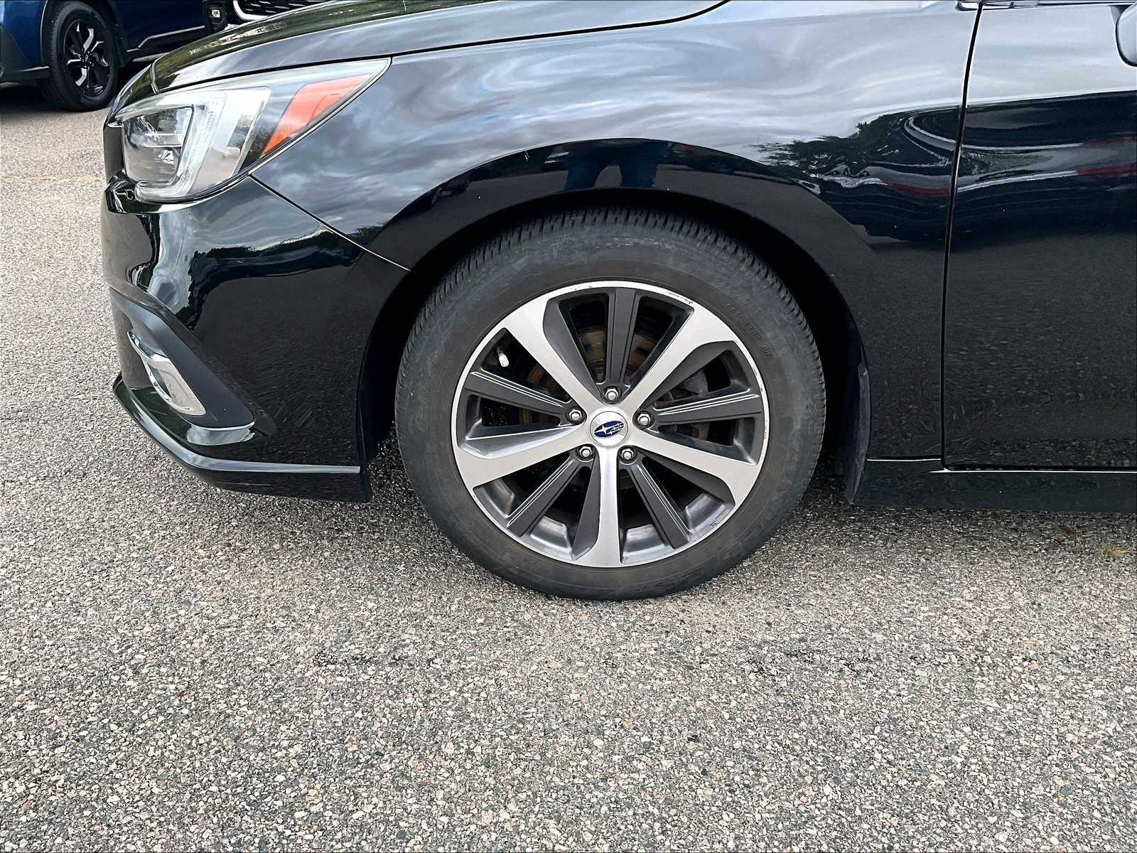 2018 Subaru Legacy Limited - Photo 4
