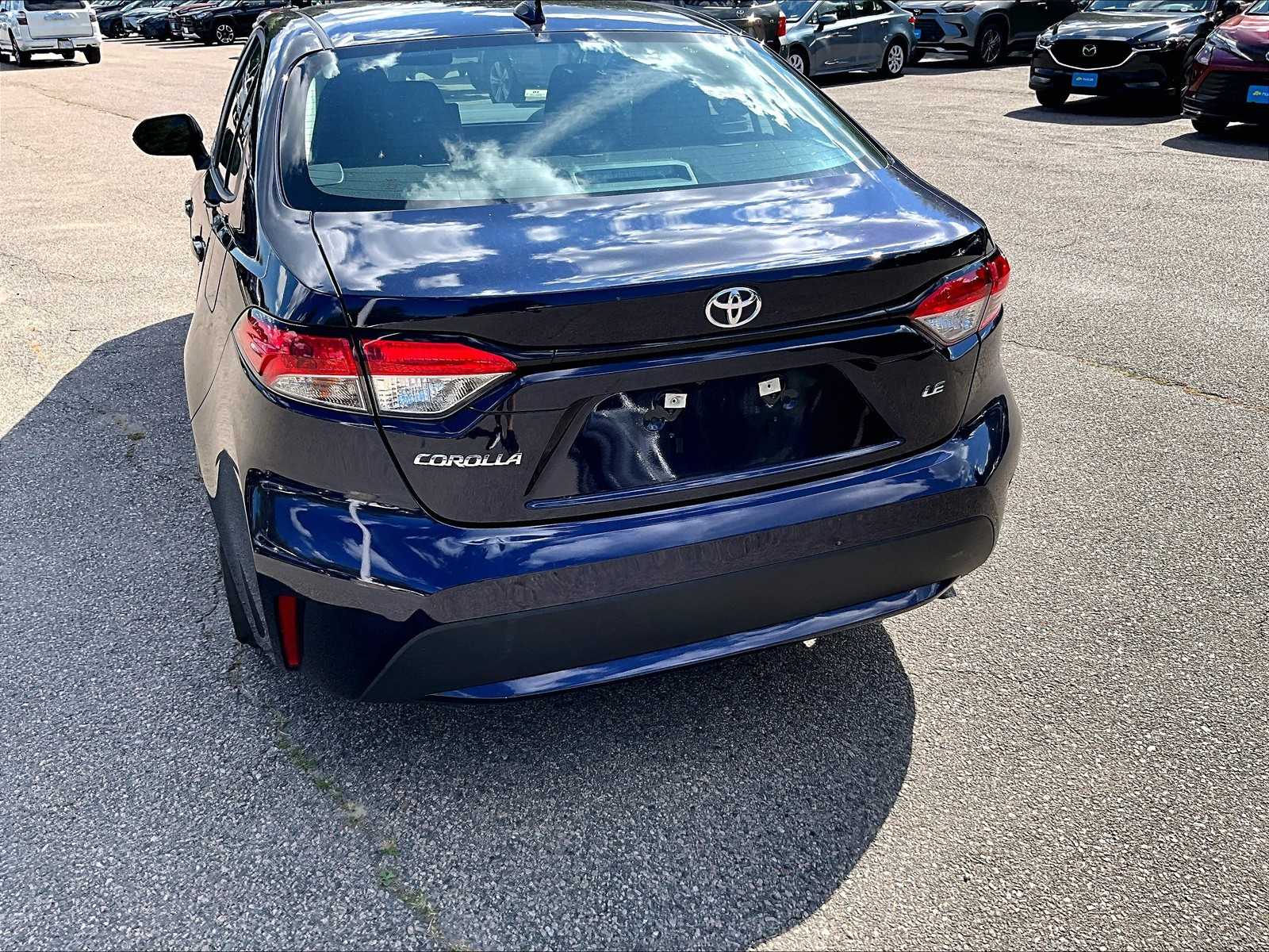 2022 Toyota Corolla LE - Photo 7