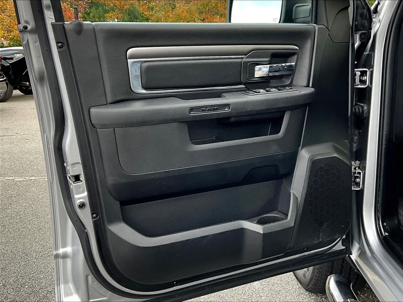 2022 Ram 1500 Classic Warlock - Photo 9