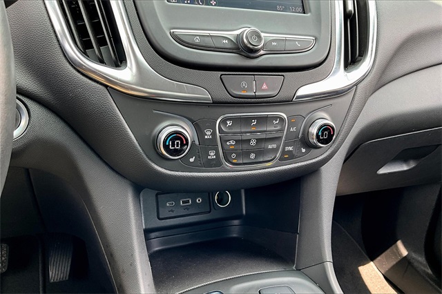 2022 Chevrolet Equinox LT - Photo 22
