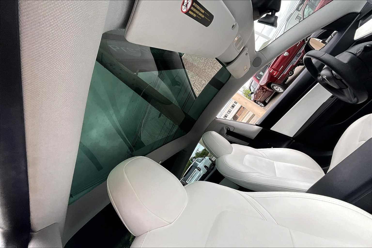 2020 Tesla Model 3 Standard Range Plus - Photo 22