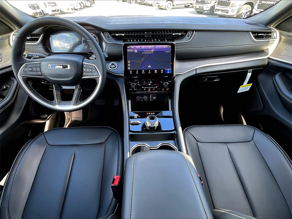 2025 Jeep Grand Cherokee L Limited - Photo 12
