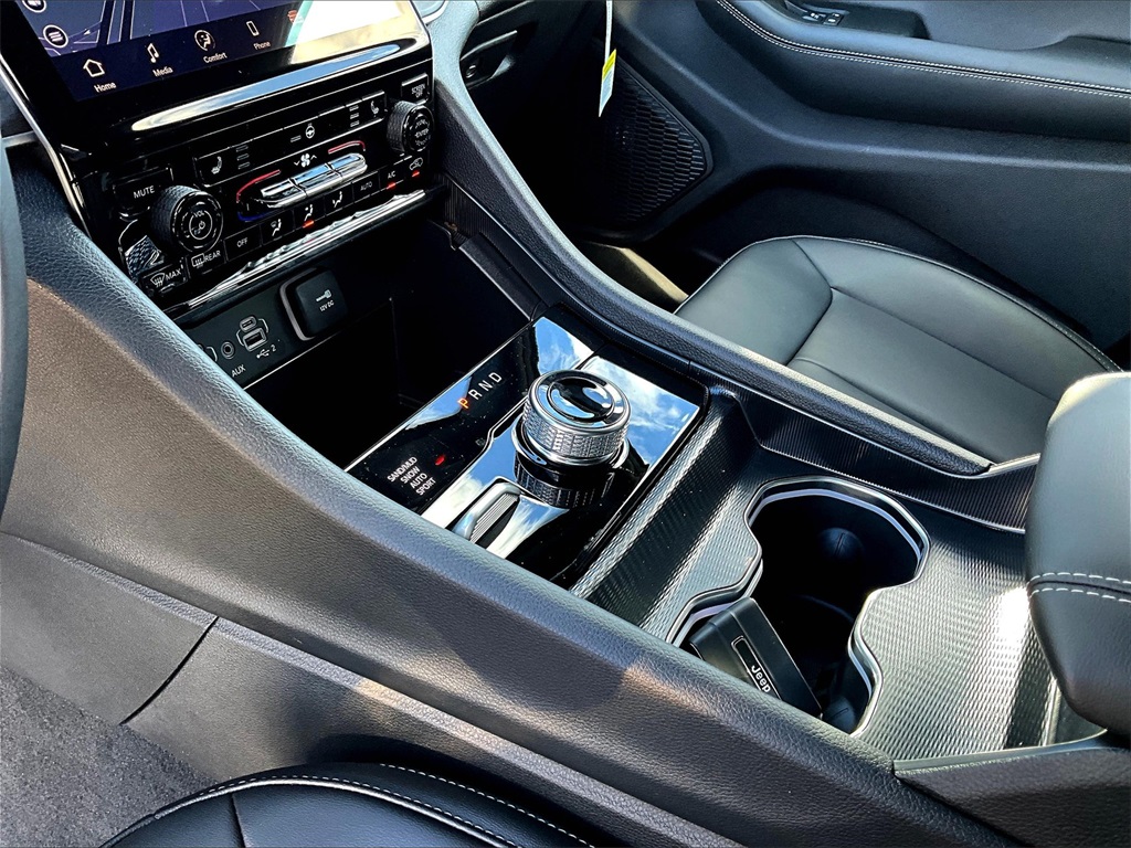 2025 Jeep Grand Cherokee L Limited - Photo 14