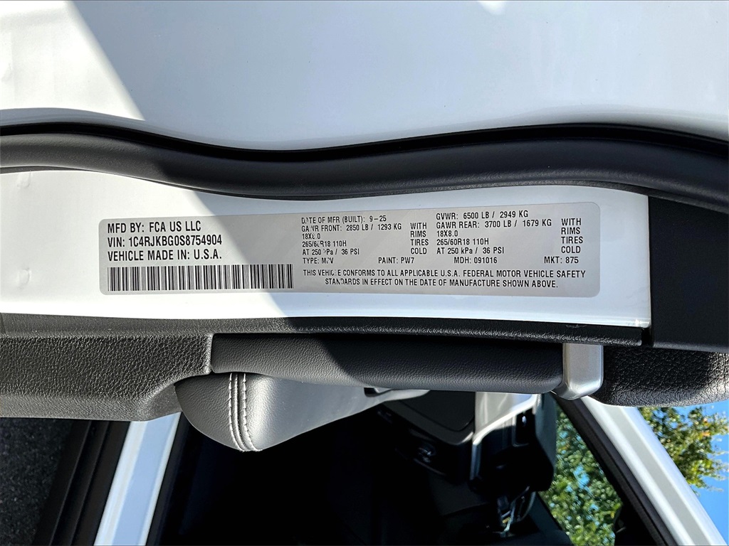 2025 Jeep Grand Cherokee L Limited - Photo 16