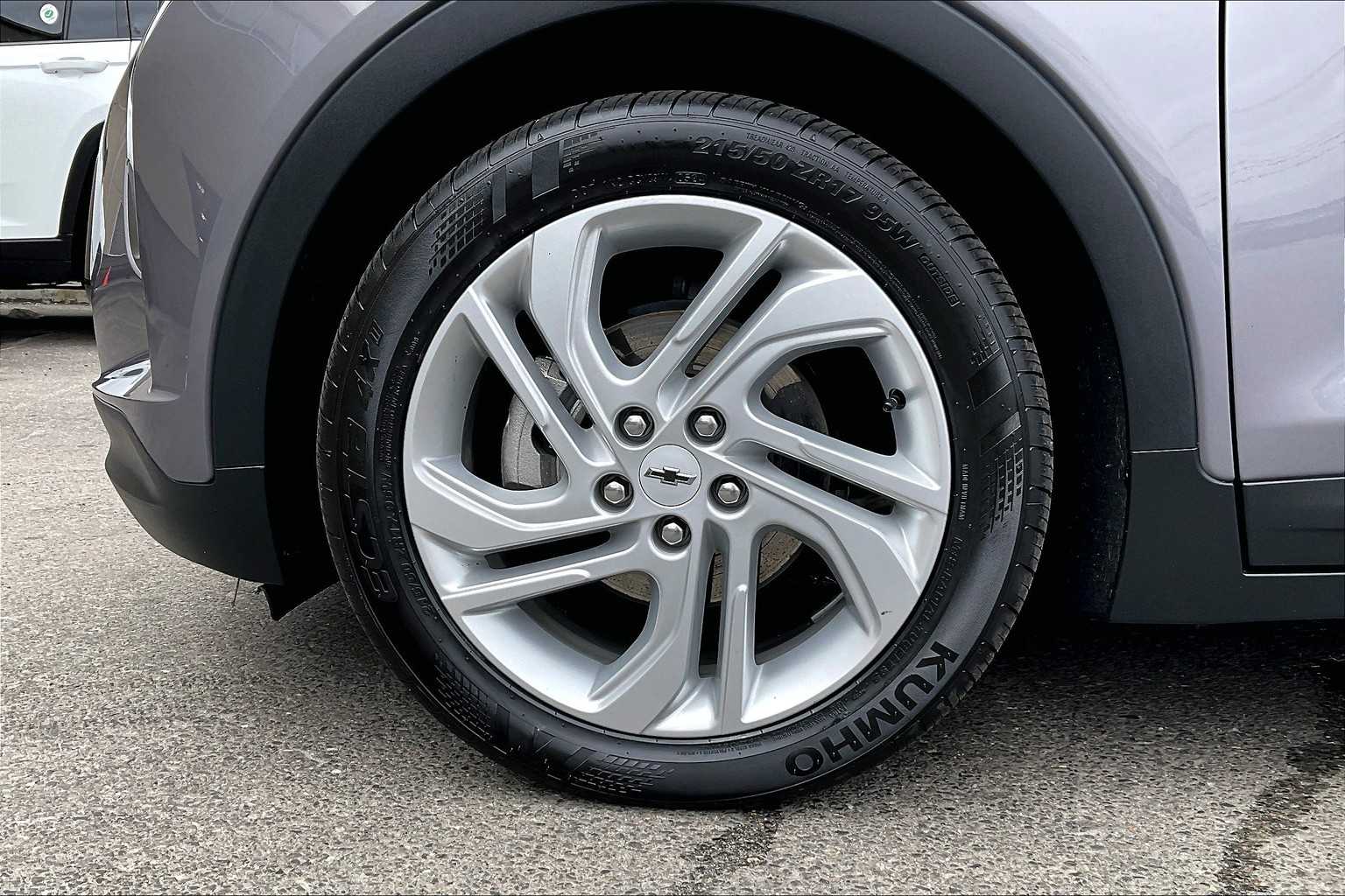 2023 Chevrolet Bolt EV 1LT - Photo 7