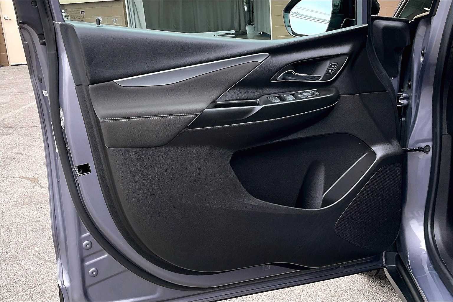 2023 Chevrolet Bolt EV 1LT - Photo 9
