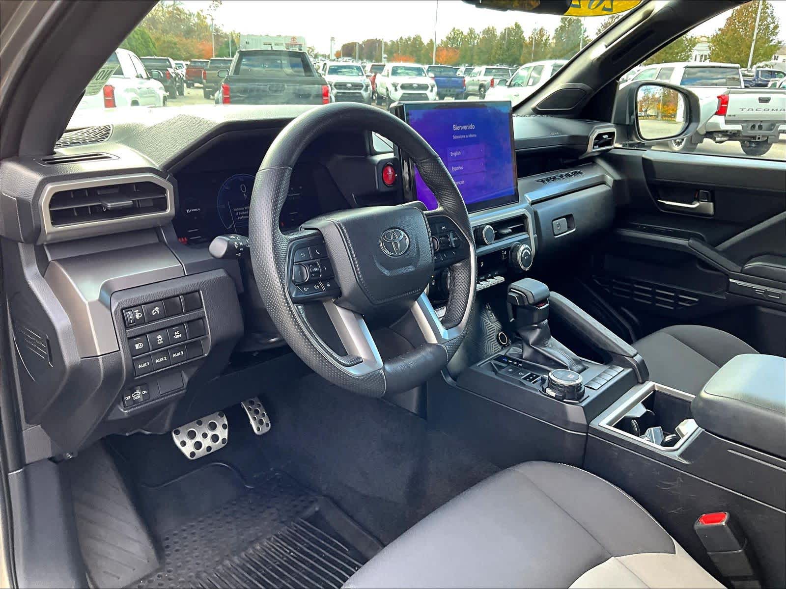 2024 Toyota Tacoma TRD Sport - Photo 8