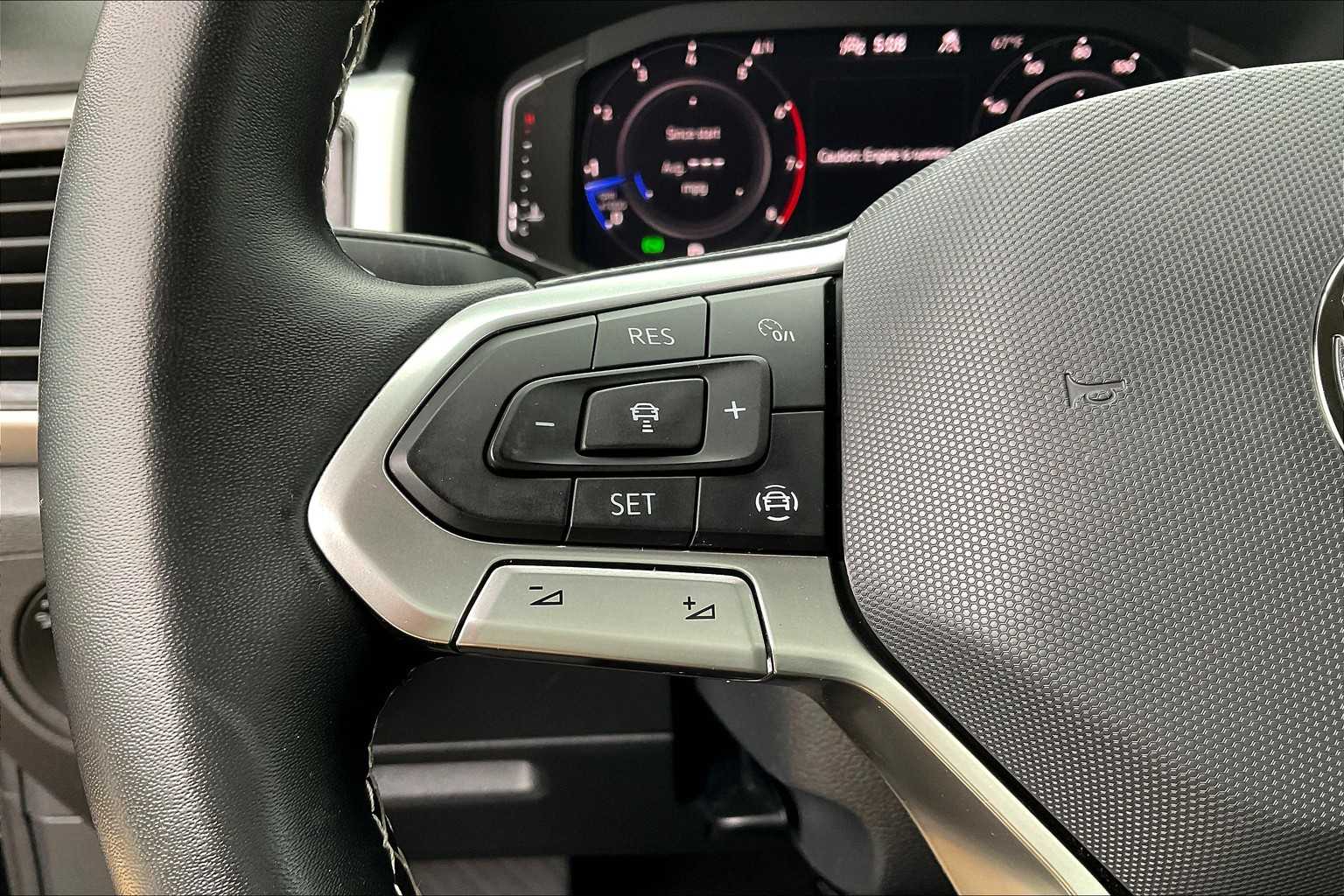 2022 Volkswagen Atlas 3.6L V6 SE w/Technology - Photo 23