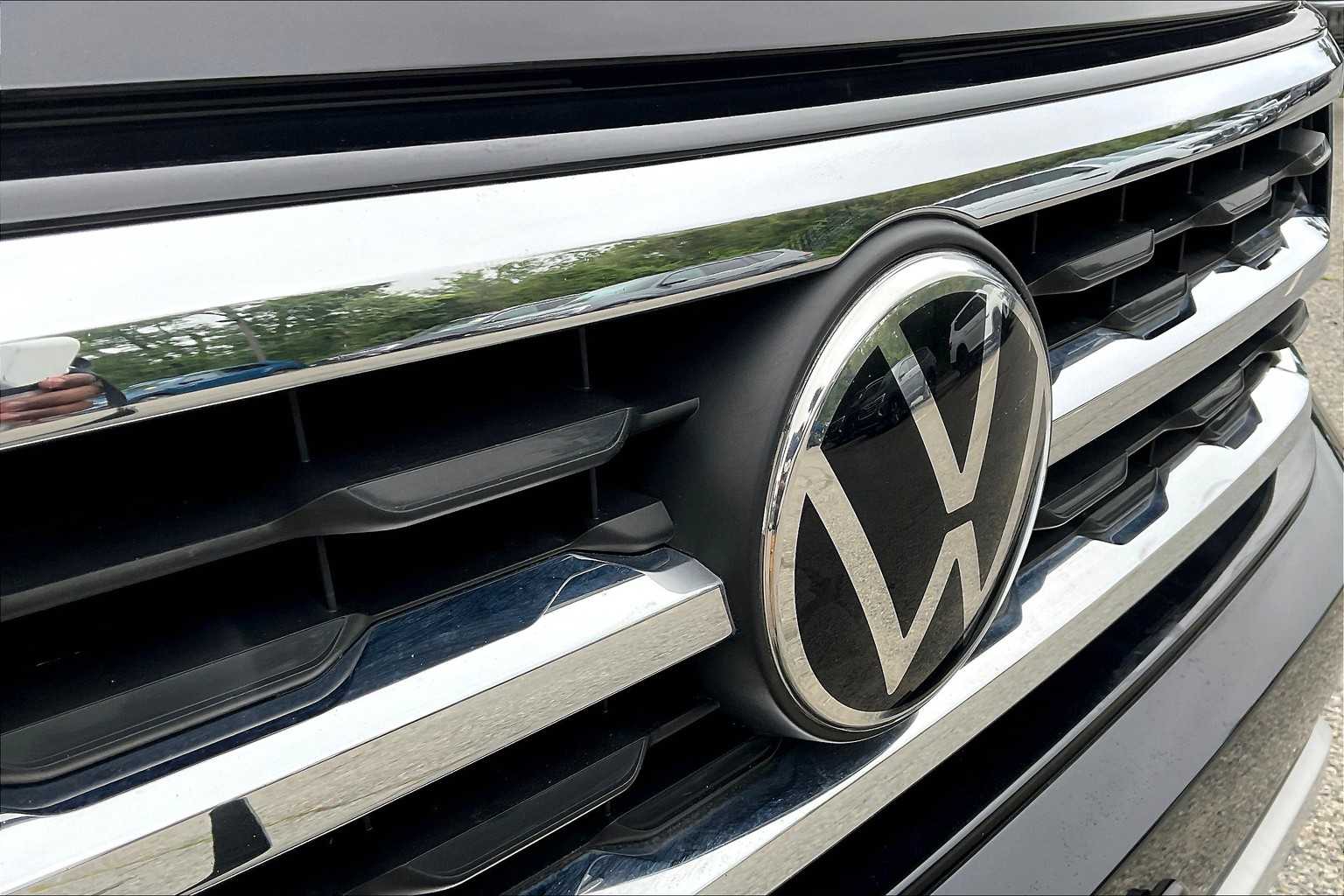 2022 Volkswagen Atlas 3.6L V6 SE w/Technology - Photo 31