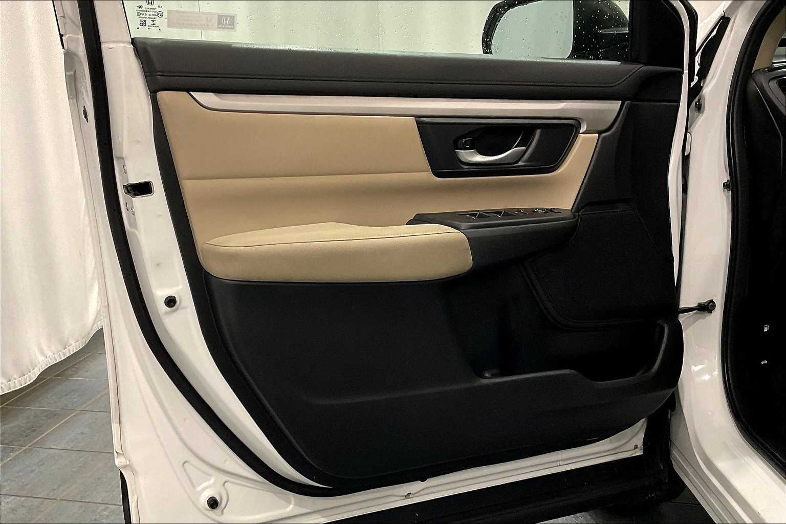 2019 Honda CR-V LX - Photo 8