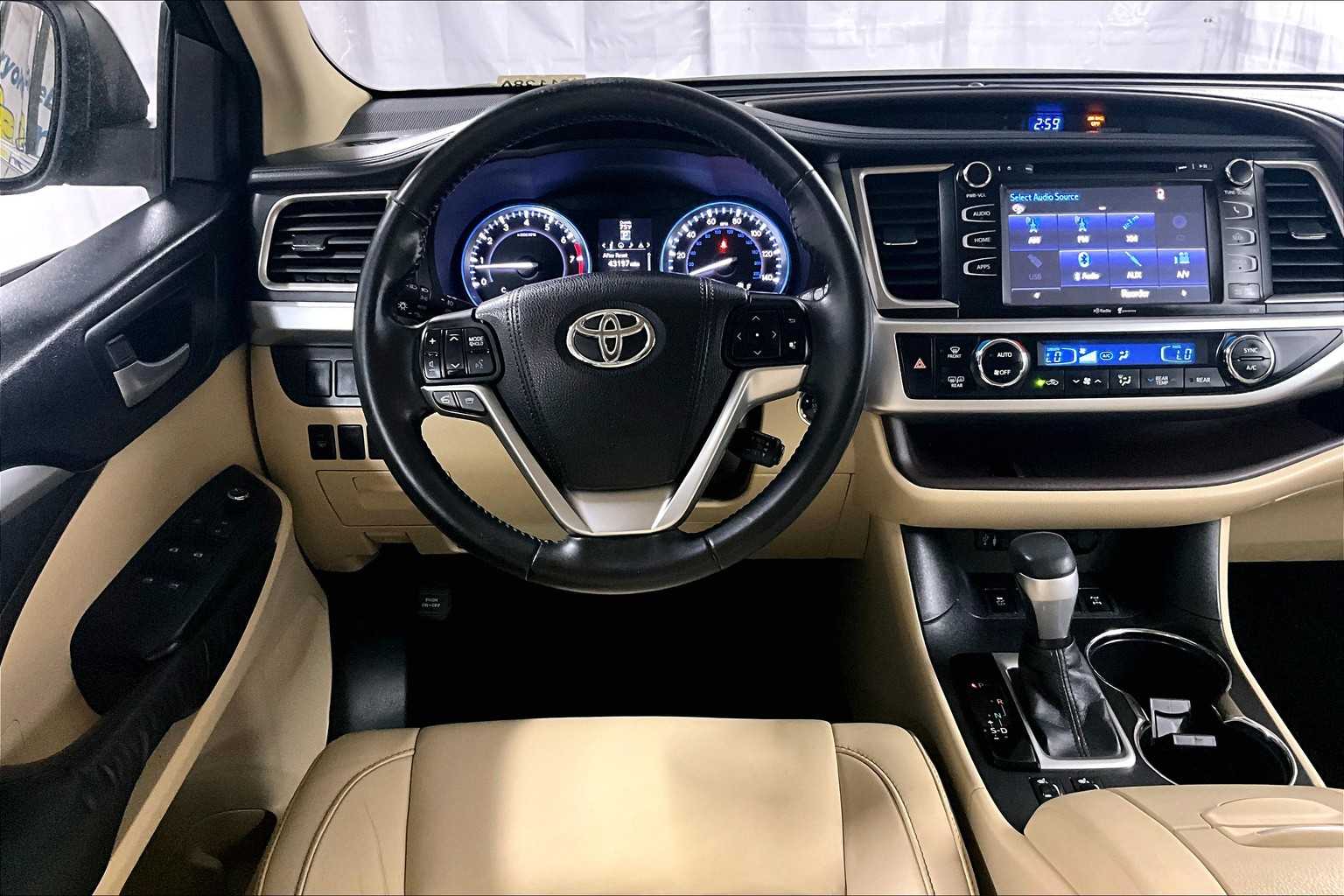 2015 Toyota Highlander XLE - Photo 18