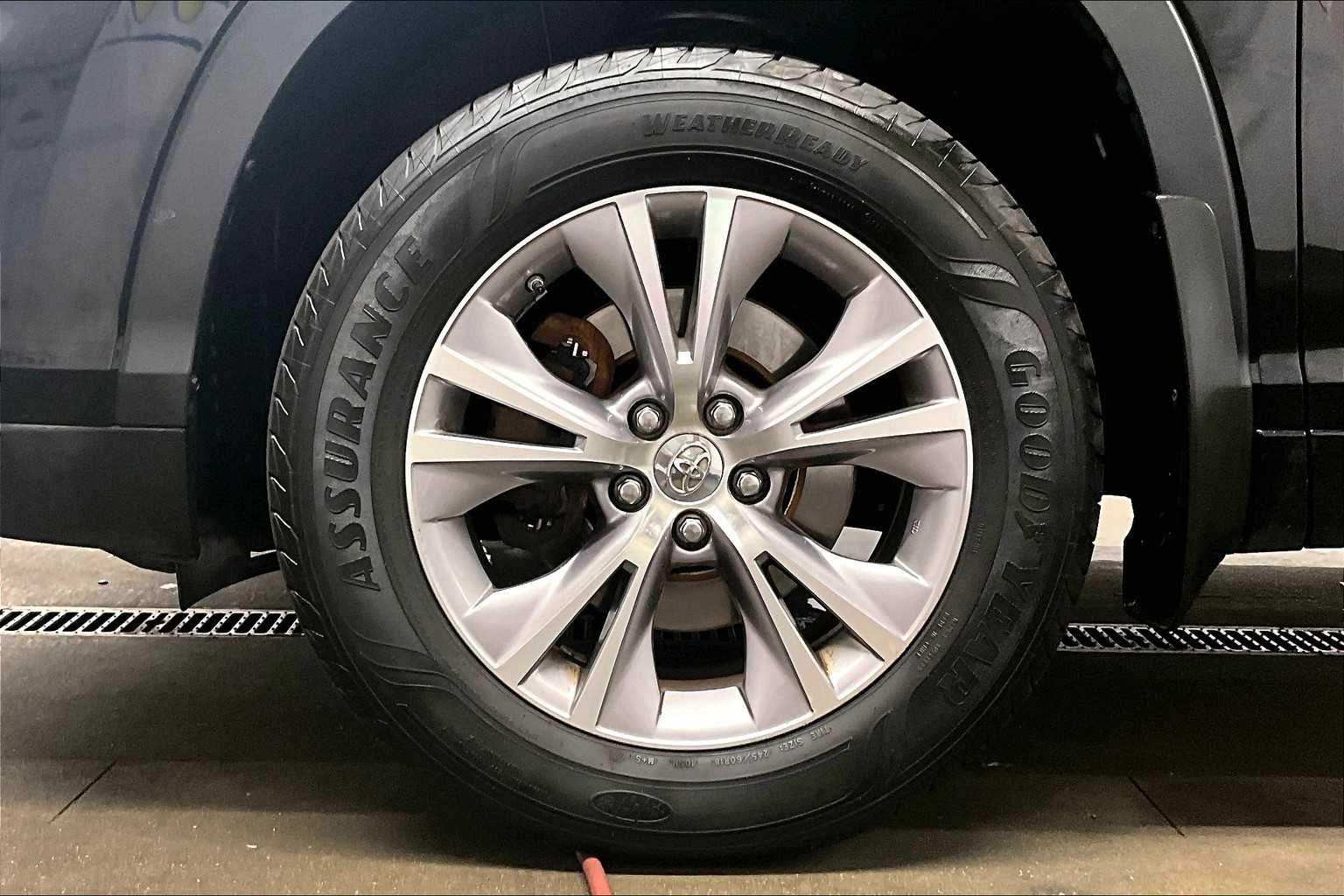 2015 Toyota Highlander XLE - Photo 7