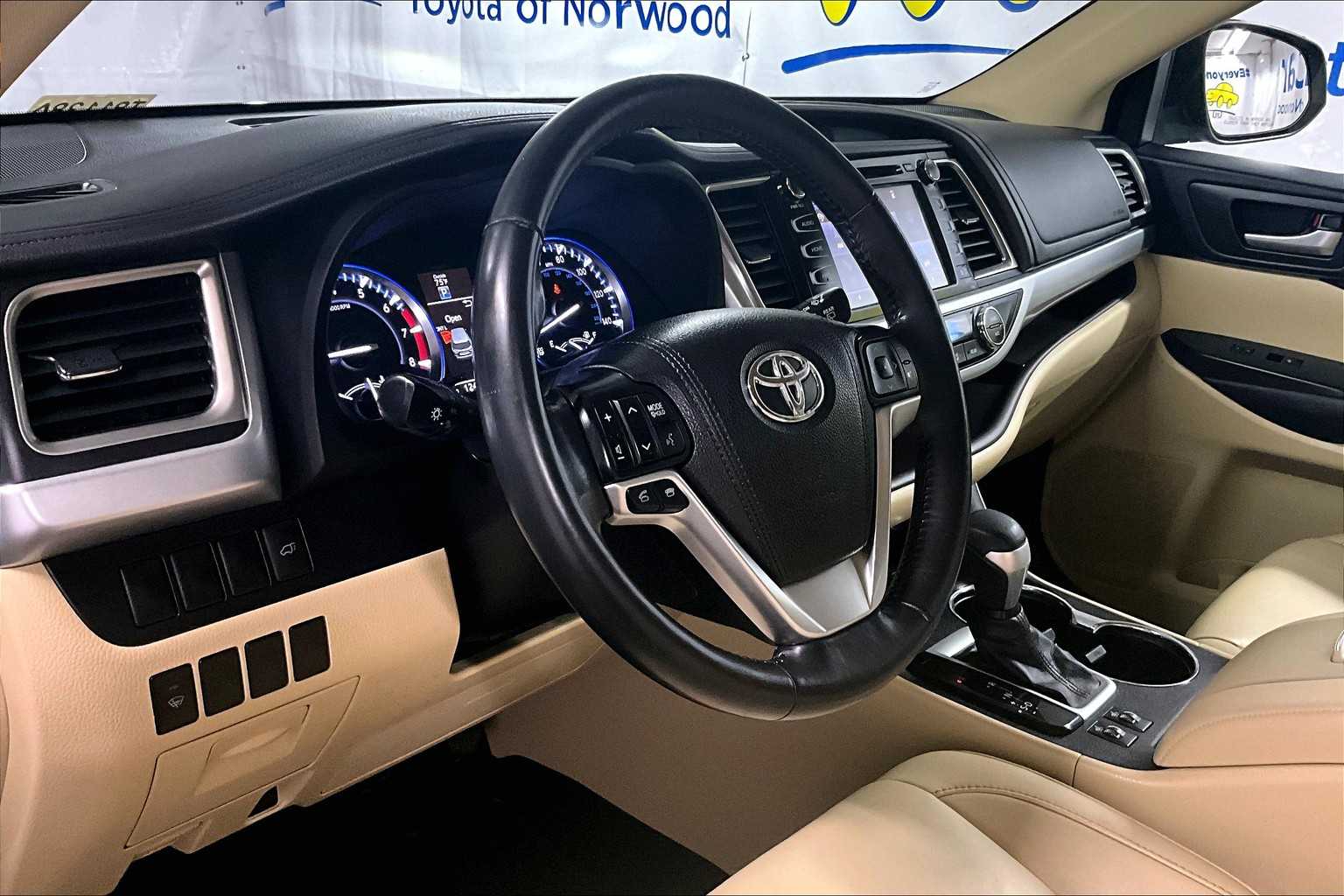 2015 Toyota Highlander XLE - Photo 8
