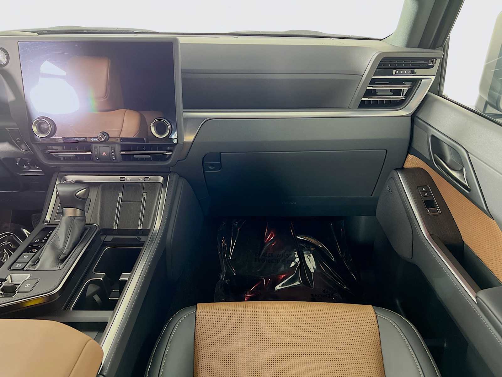 2024 Lexus GX GX 550 Luxury+ - Photo 24