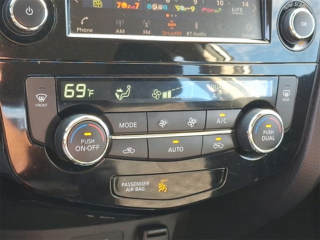 2021 Nissan Rogue Sport SV - Photo 17