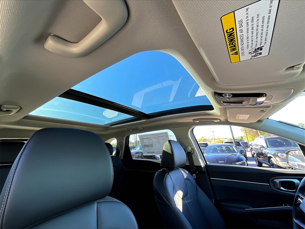 2026 Kia Sorento EX - Photo 18