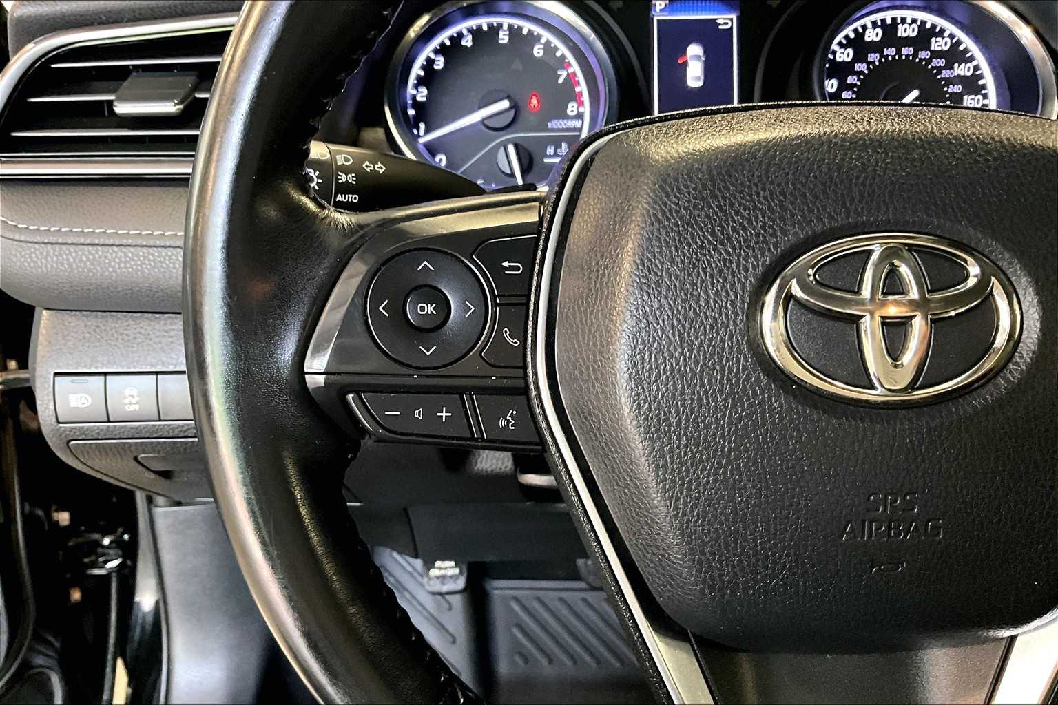 2019 Toyota Camry SE - Photo 23
