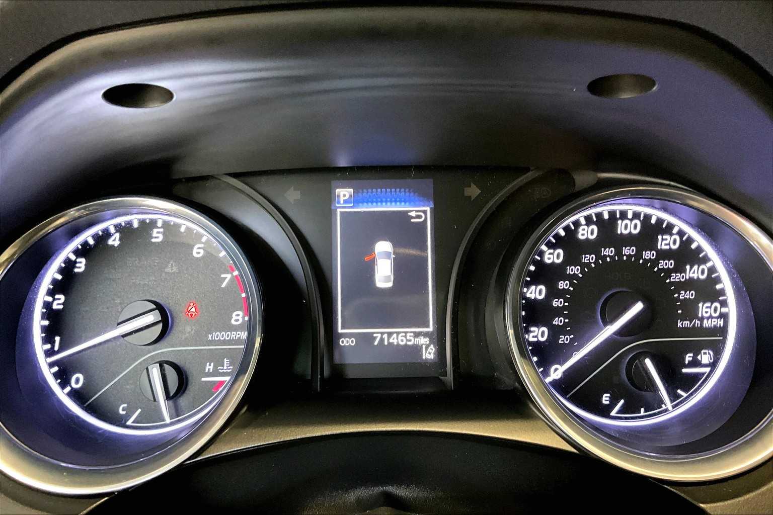 2019 Toyota Camry SE - Photo 25